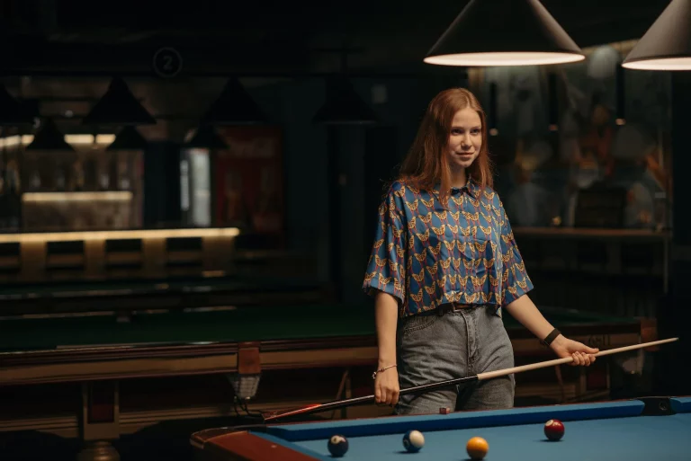 how to rack pool balls