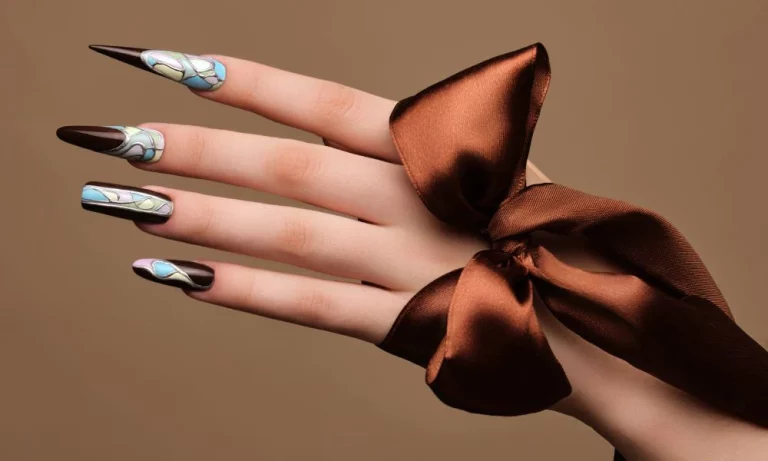 valentino nails